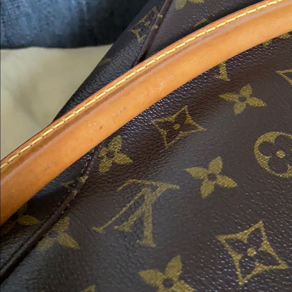 ***SOLD***Louis Vuitton Large Looping Bag - Picture 9 of 16
